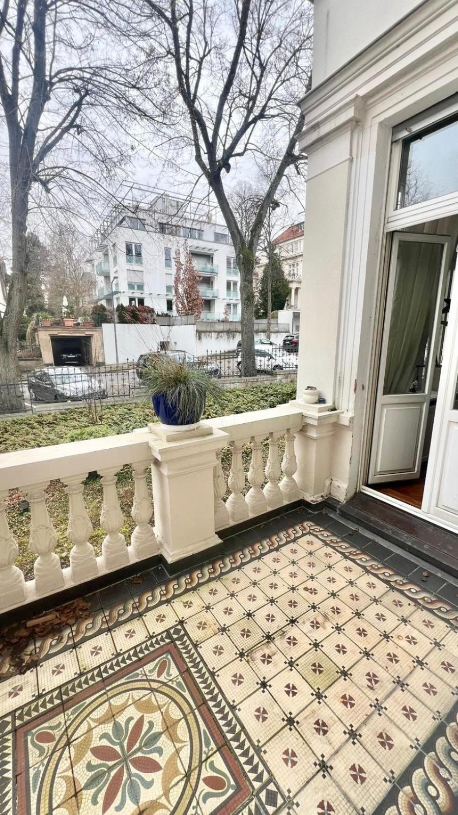 Apartment Old Building Dream In