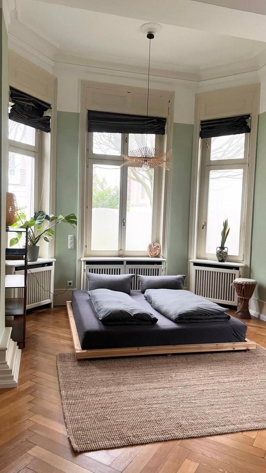 Old Building Dream In Apartment *